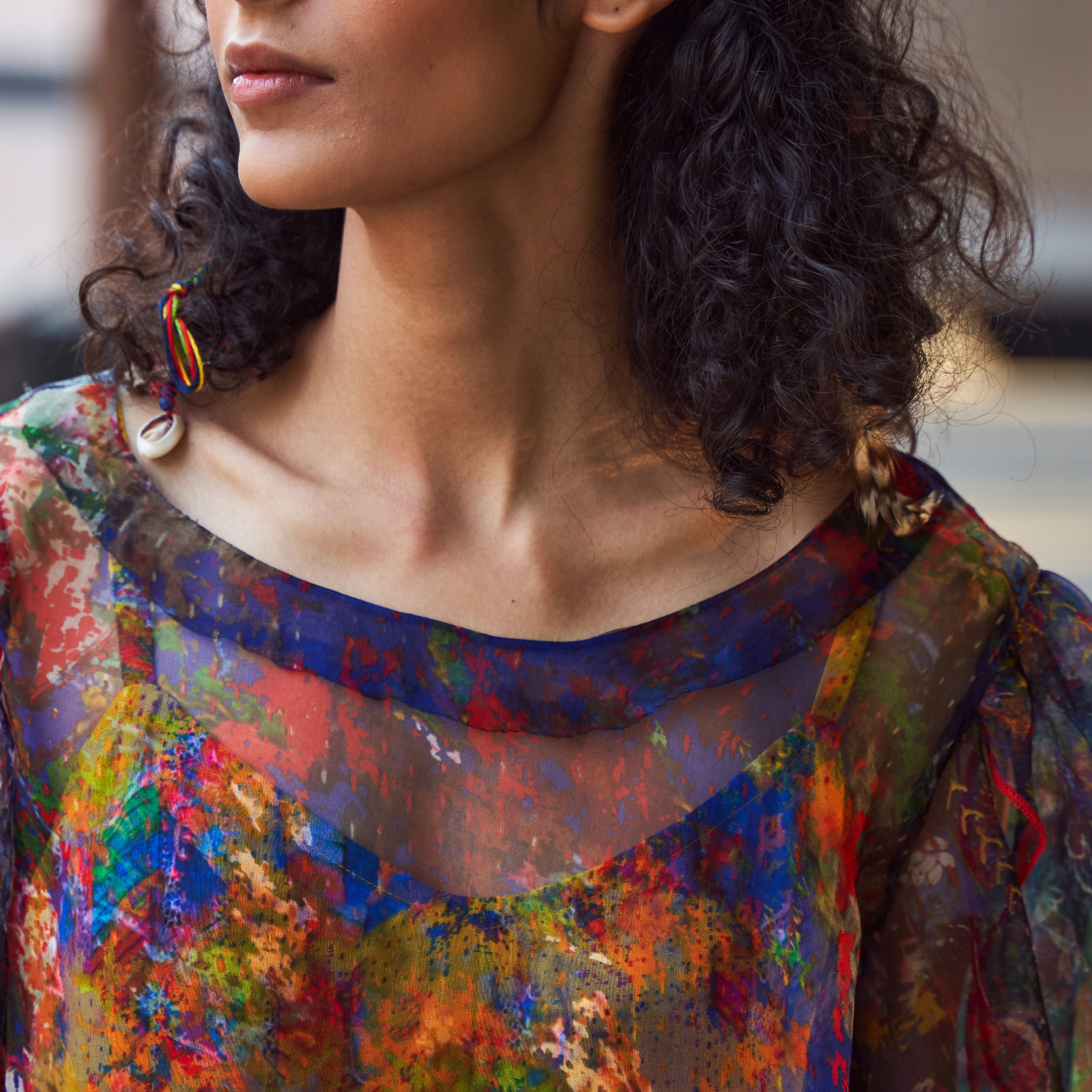 Maira Boat Cutaway Cape