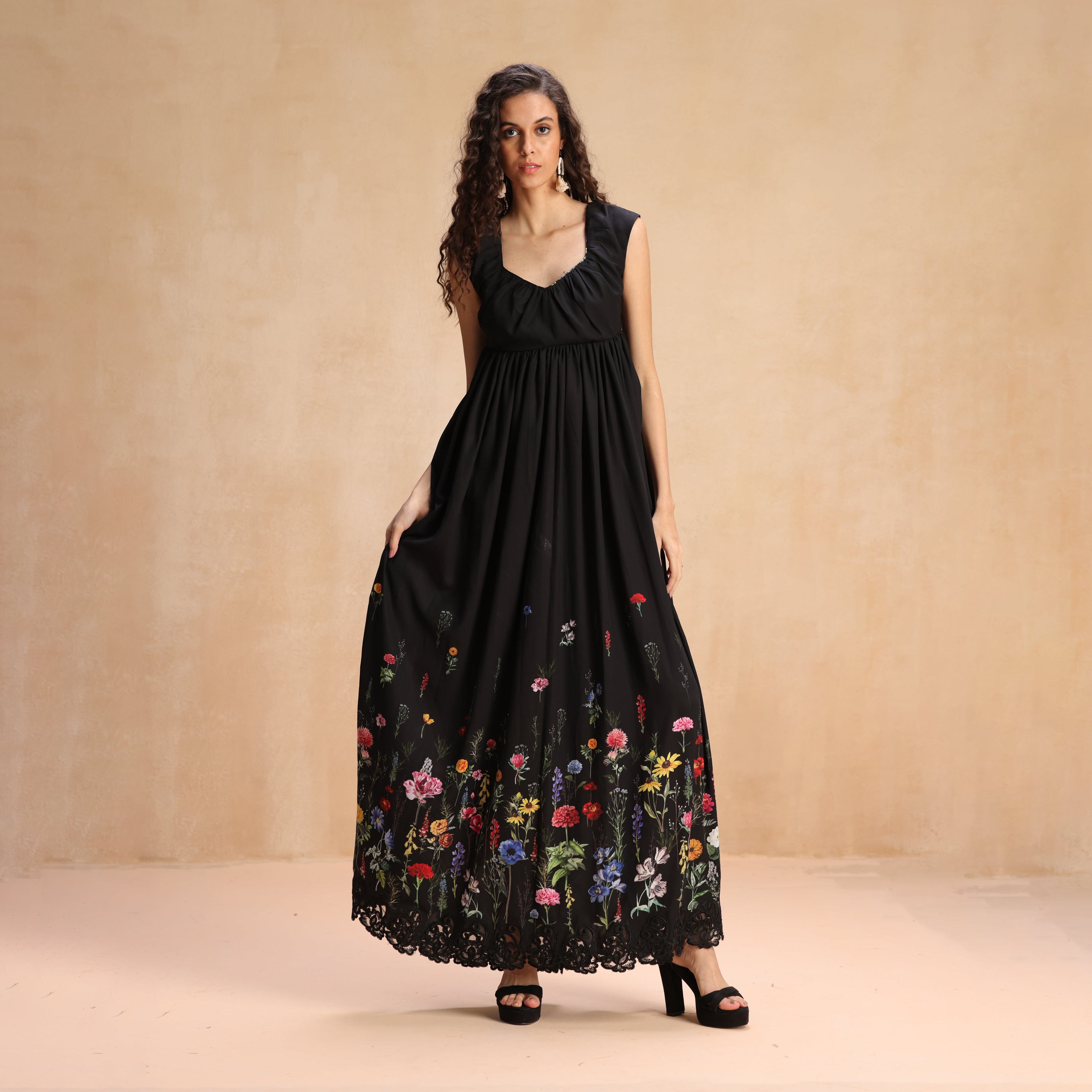 Kinsey Dress - Black / L Kinsey Dress - Black / L
