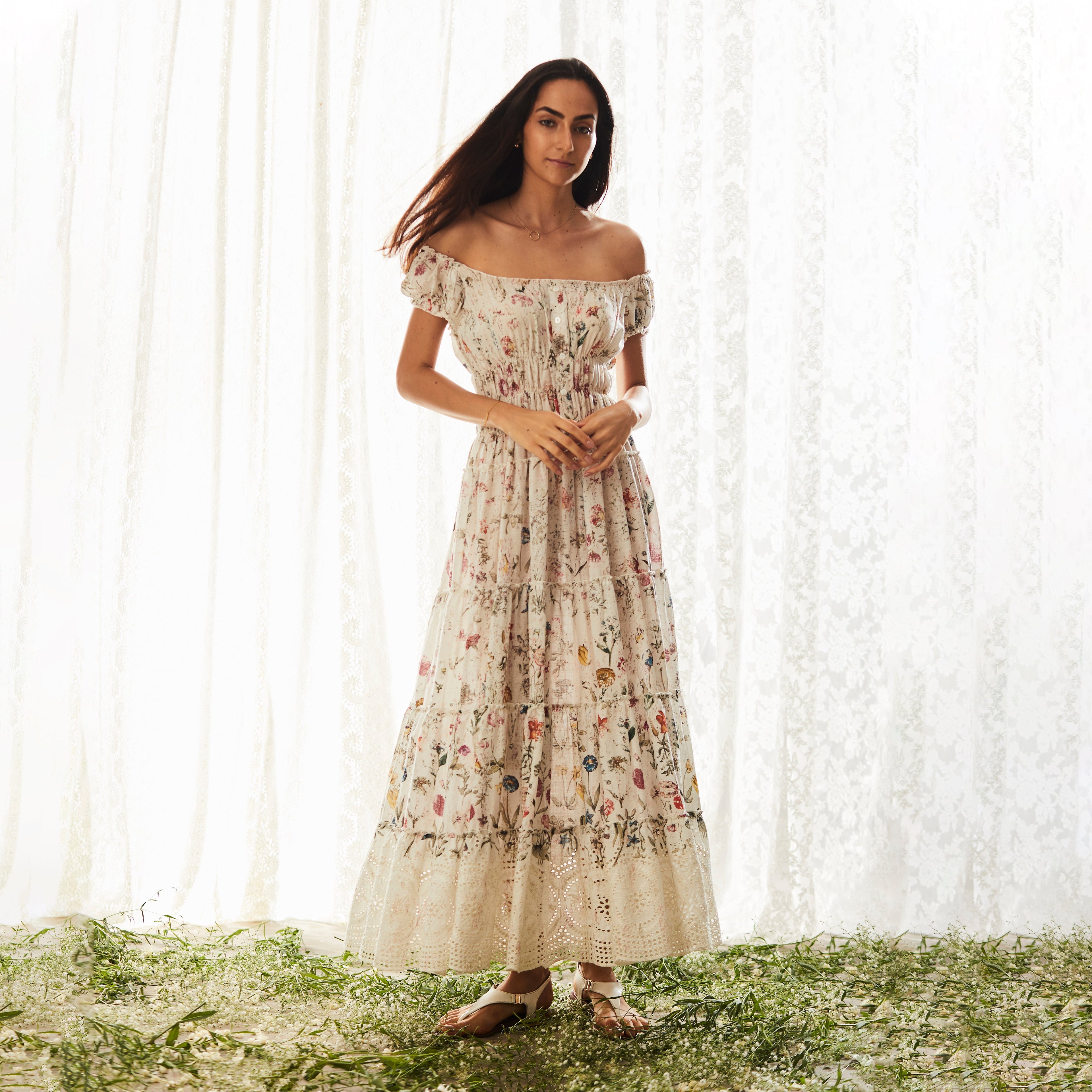 payal jain strapless lace maxi dress Anthropologie Payal Jain Strapless Lace Maxi Dress Size M $338