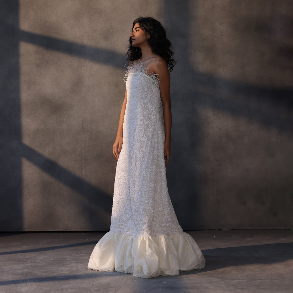 Celestial Waltz – Feather-Detailed Balloon Gown