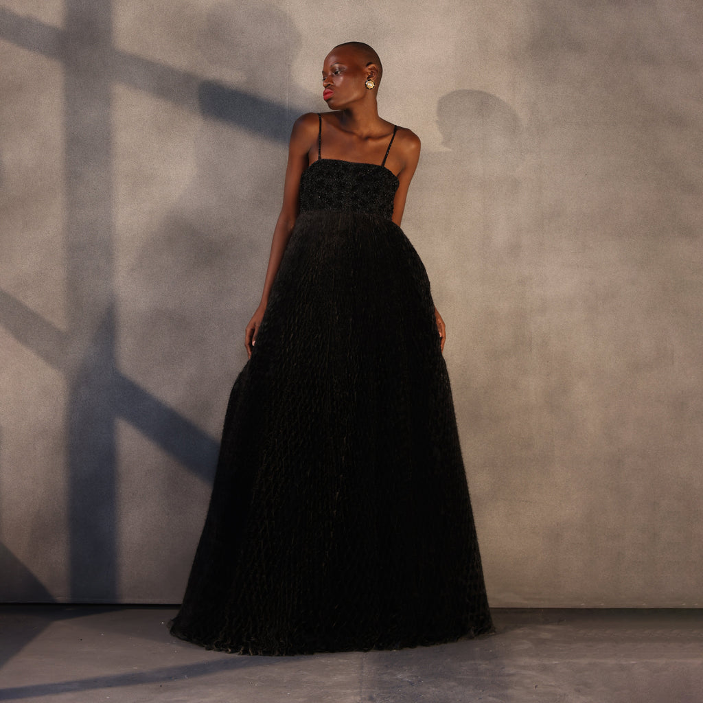 Obsidian Majesty – Honeycomb Taffeta Gown