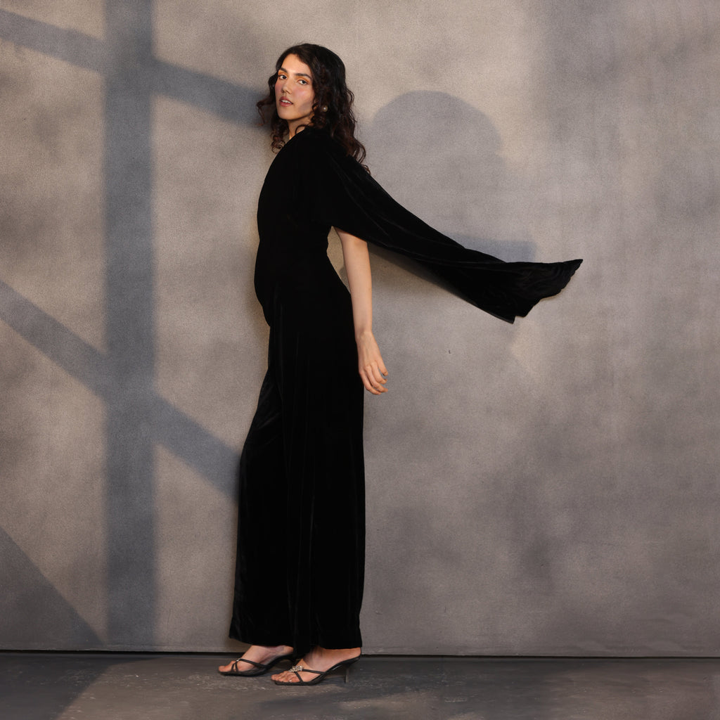 Obsidian Veil – Velvet Jumpsuit